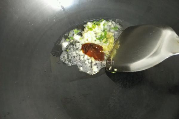青椒炒猪皮的做法图解8