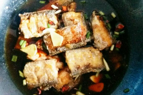焖带鱼的做法图解7