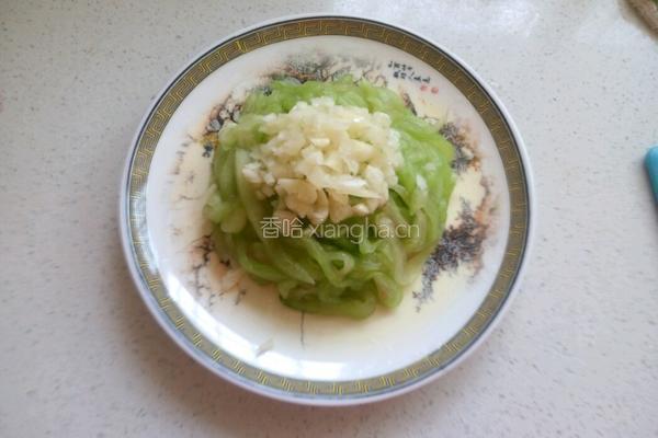 凉拌西瓜皮的做法图解4