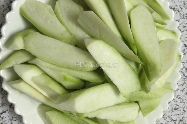 虾皮炒丝瓜的做法图解3