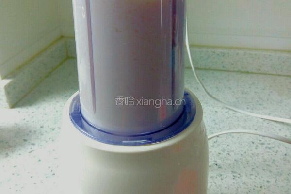 香蕉奶昔冰棒的做法图解7