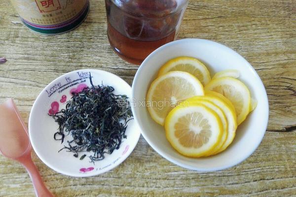 柠檬绿茶的做法图解1