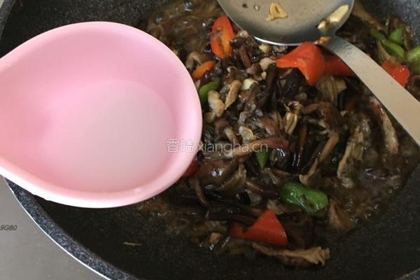 鲜榛蘑炒辣椒的做法图解19