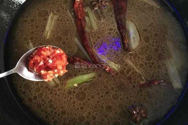 酱炖鲫鱼的做法图解5