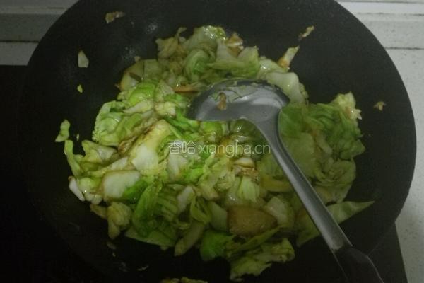 辣炒圆白菜的做法图解5