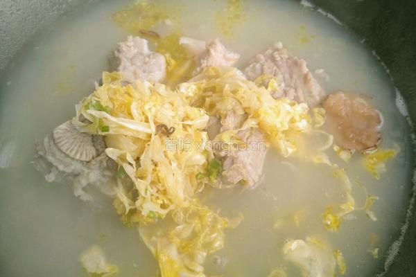 酸菜大骨头汤的做法图解10