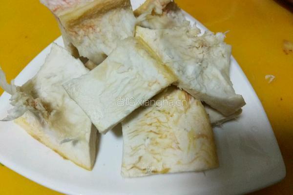 榴莲壳炖土鸡的做法图解3