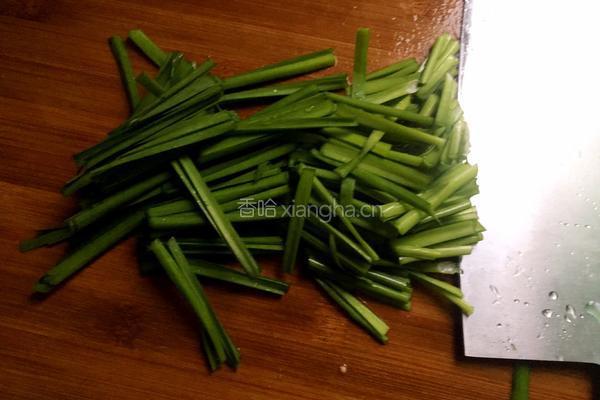 韭菜豆芽的做法图解3
