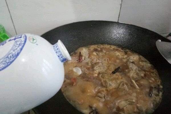 猪脚花生煲的做法图解13