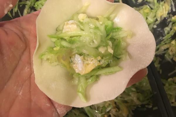 笋瓜素馅大饺子的做法图解10