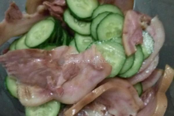 猪头肉拌黄瓜的做法图解5