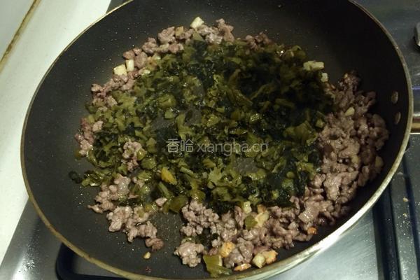 酸菜炒肉末的做法图解4