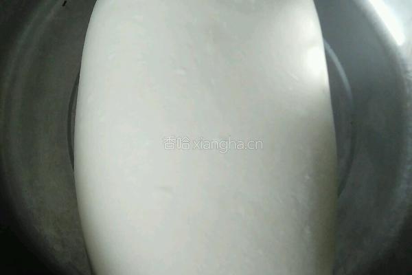 韭菜猪肉虾仁水饺的做法图解2