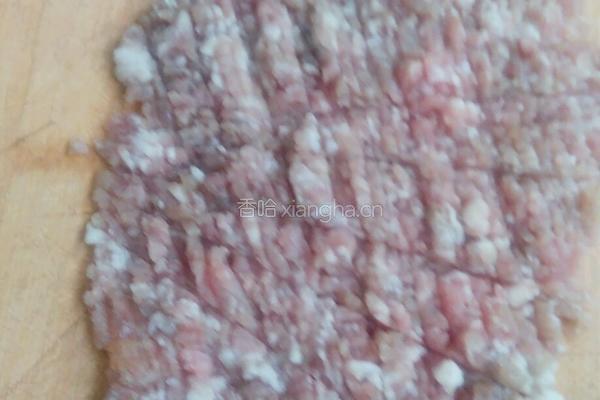 韭菜猪肉虾仁水饺的做法图解4