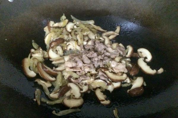 香菇滑肉片的做法图解9
