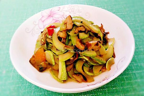 西葫芦炒香菇的做法图解7