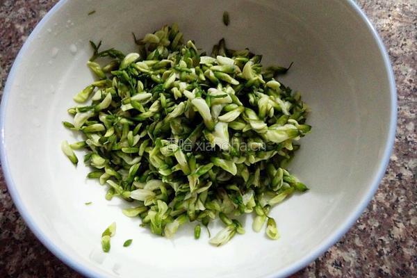 洋槐花两吃的做法图解3