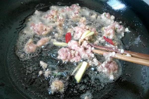 虾酱炒豆角的做法图解3