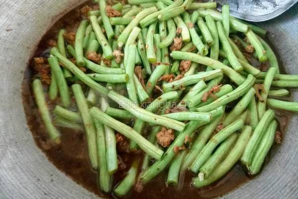 虾酱炒豆角的做法图解9