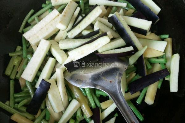 土豆茄子炖肉的做法图解10