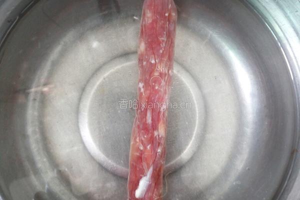 茭白炒腊肠的做法图解3