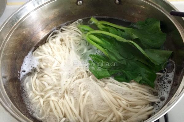 酸菜牛肉面的做法图解3