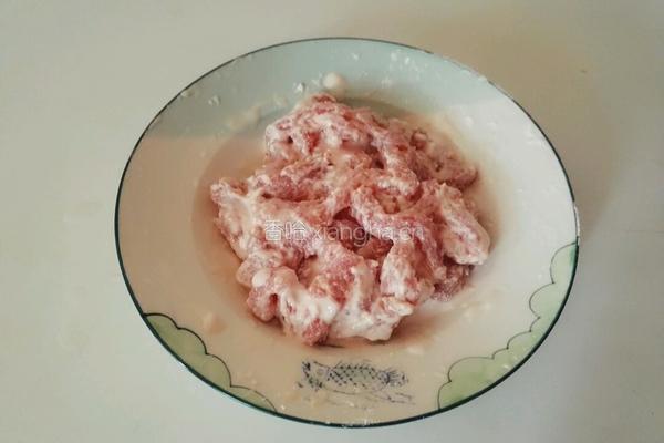 酸甜肉的做法图解2