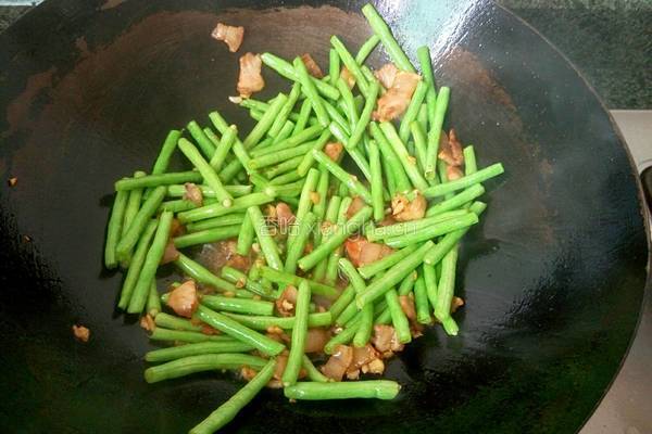 家常炖豆角的做法图解4