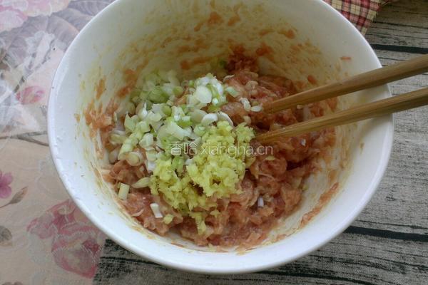 冬瓜番茄肉丸汤的做法图解2