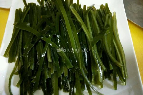 海带黄豆芽汤的做法图解2