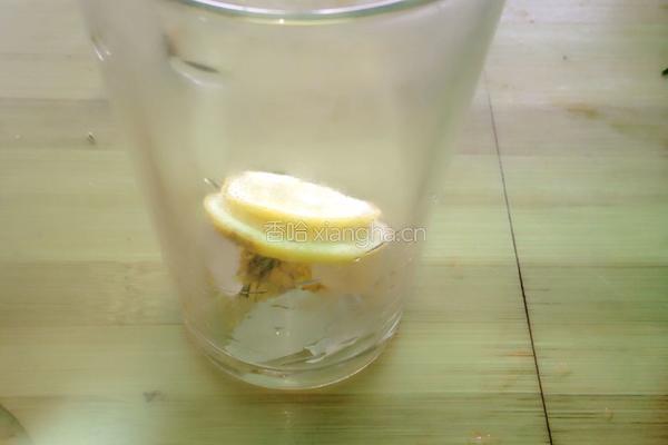 柠檬蜂蜜菊花茶的做法图解3