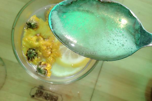 柠檬蜂蜜菊花茶的做法图解5