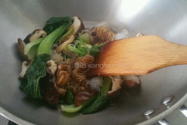 鲜菇油菜炒魔芋结的做法图解4