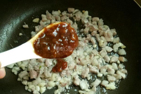 鸡蛋肉丁贝壳粉的做法图解9