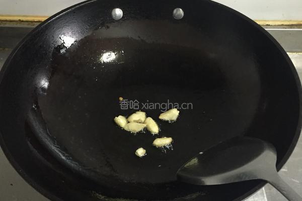 蒜炒青瓜片的做法图解2