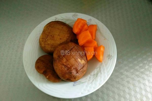 香菇炖牛肉的做法图解4