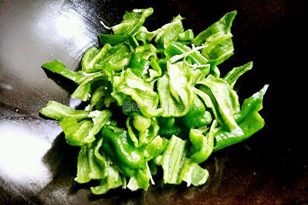 清炒青椒的做法图解7