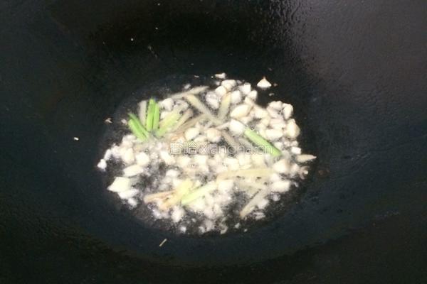 美极蒜蓉虾的做法图解4