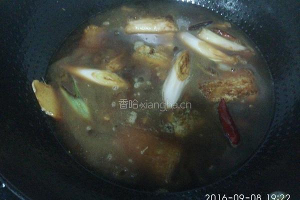 带鱼炖豆腐的做法图解9