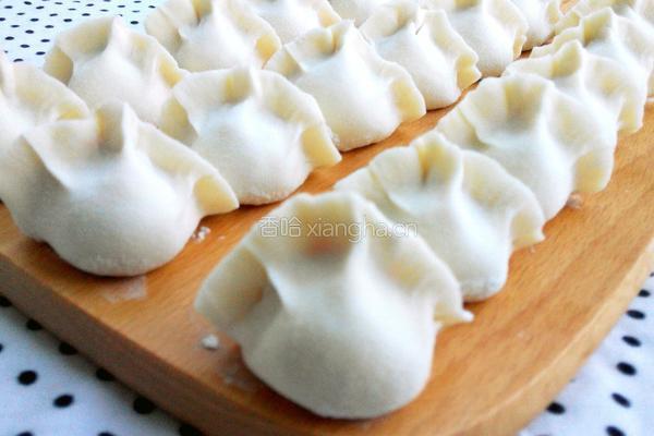胡萝卜香菇水饺的做法图解16