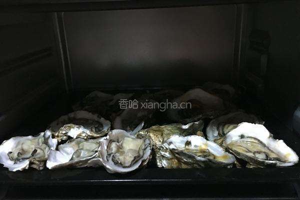 剁椒蒜蓉烤生蚝的做法图解5