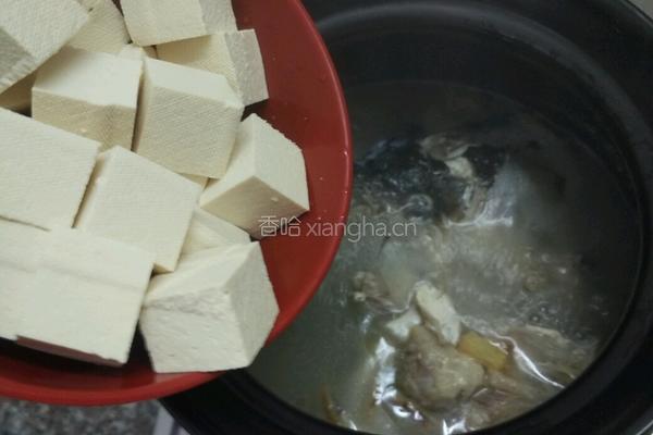 胖头鱼豆腐汤的做法图解5