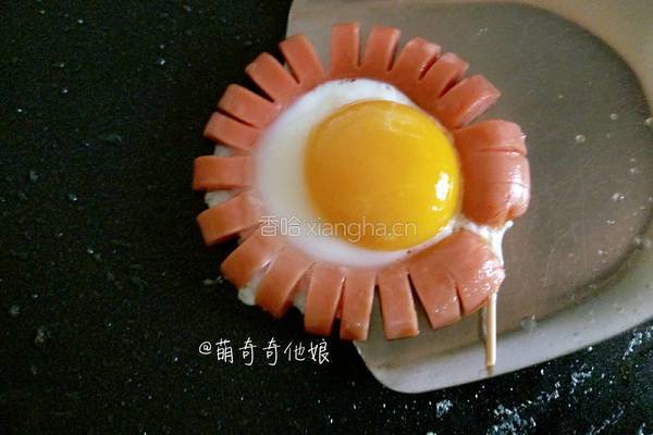 太阳花火腿煎蛋的做法图解8