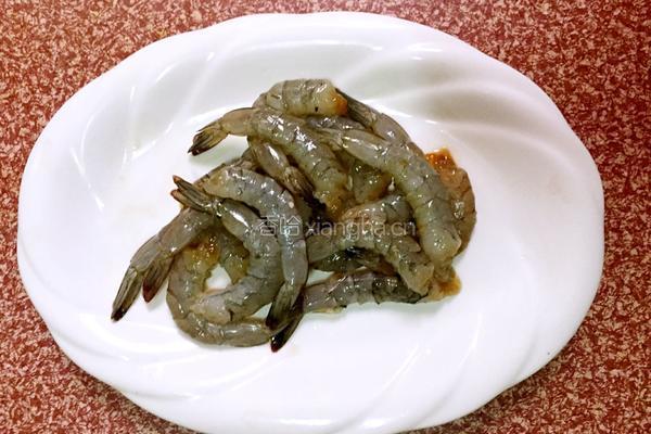 虾排的做法图解1