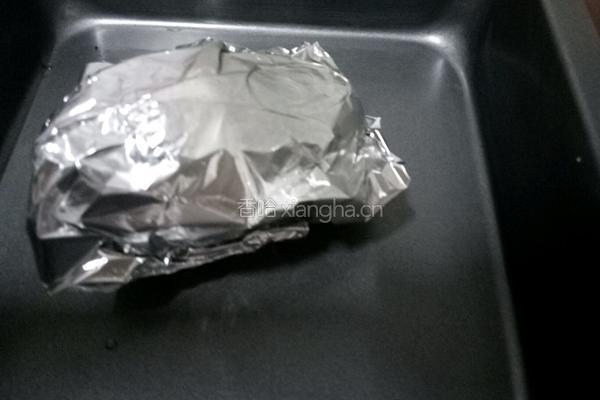 锡纸烤地瓜的做法图解3