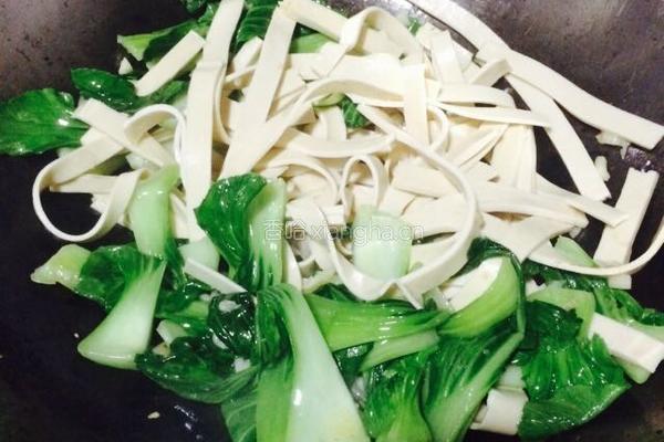 千张炒青菜的做法图解5