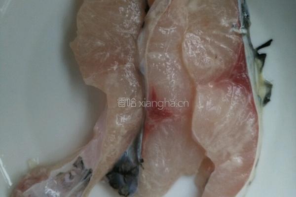 水煮酸菜鱼的做法图解1
