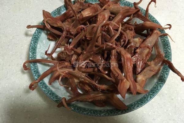 卤鸭舌的做法图解3