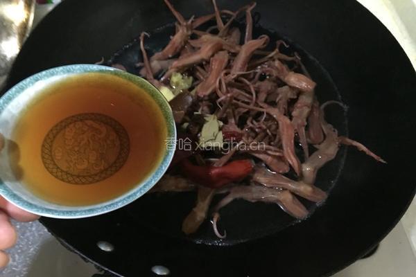 卤鸭舌的做法图解5