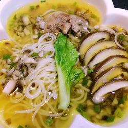宝宝辅食－香菇炖鸡面的做法[图]